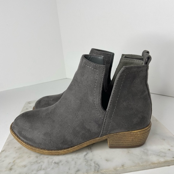 New Journee Collection Gray Faux Suede Ankle Boots - Picture 4 of 10